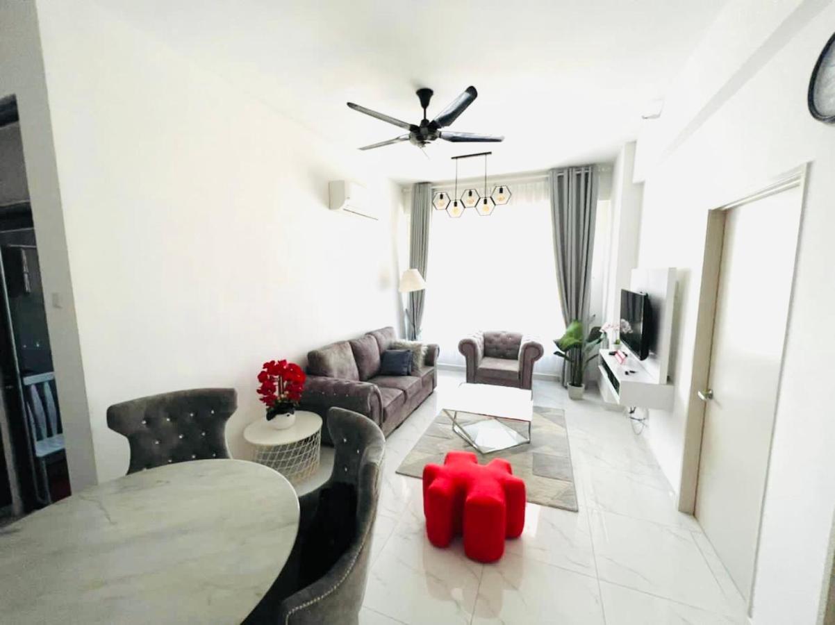Deena Suite At Troika ,Kota Bharu Exterior foto